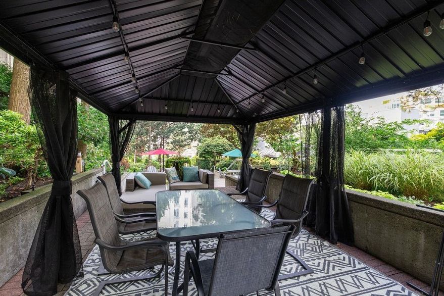 1405 1500 Howe Street