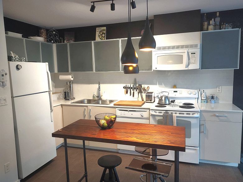 505 66 W Cordova Street