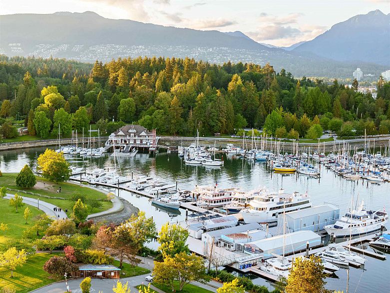 PH3 1790 Bayshore Drive