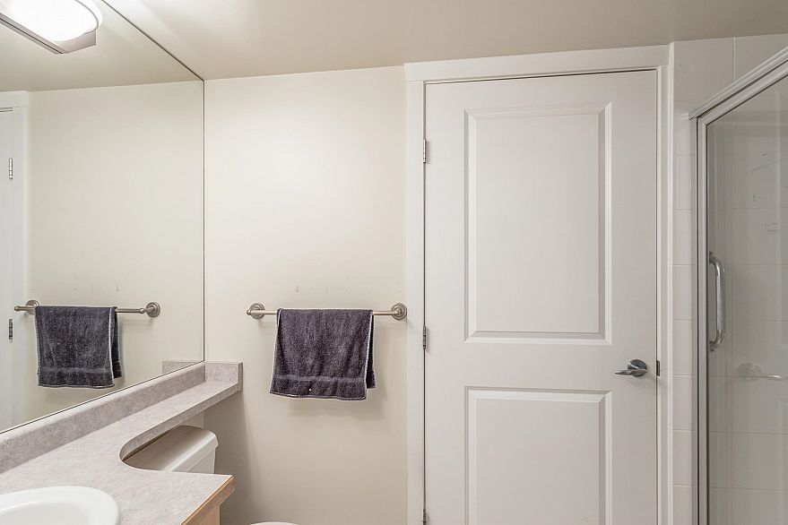 303 3580 W 41st Avenue