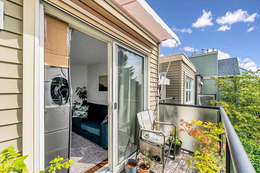 307 876 W 16th Avenue