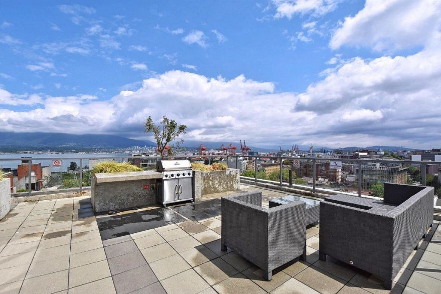 505 66 W Cordova Street