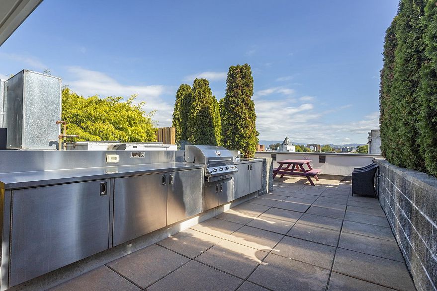 501 150 E Cordova Street