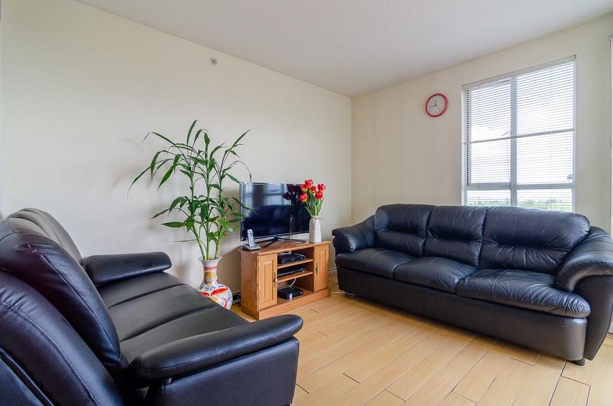 1206 3455 Ascot Place