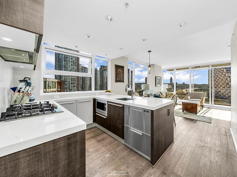 1107 1351 Continental Street