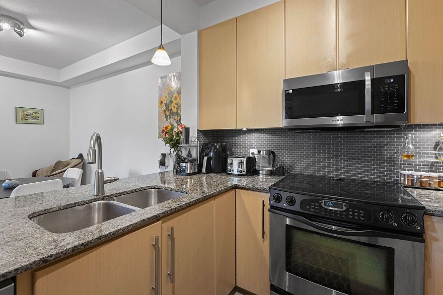 307 6268 Eagles Drive