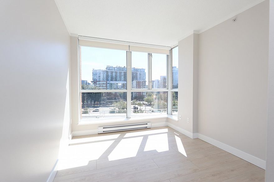 605 1255 Main Street