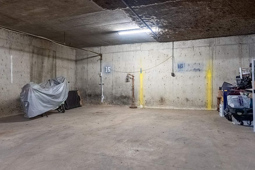 208 2255 Eton Street