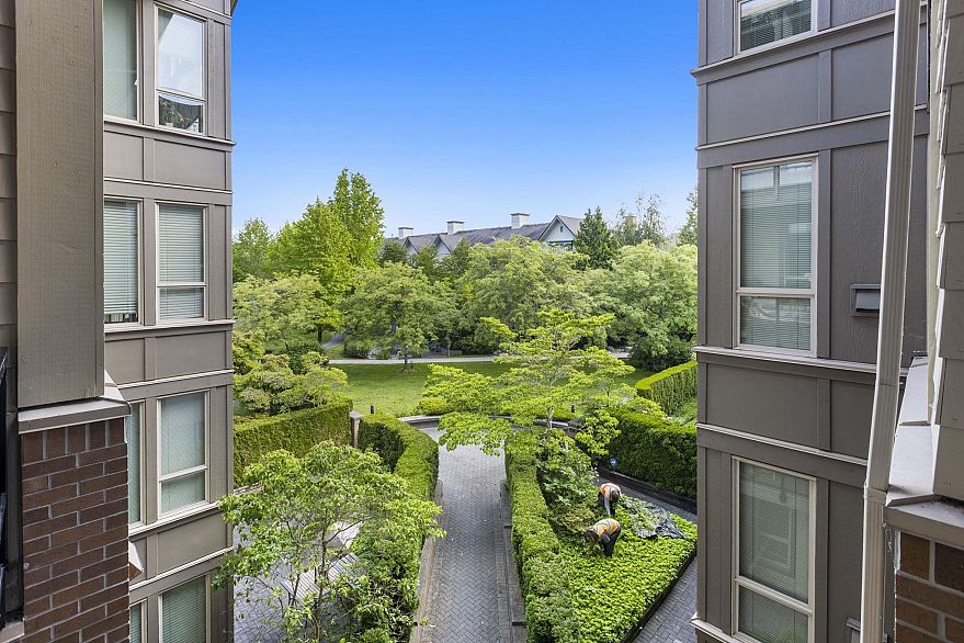 307 6268 Eagles Drive