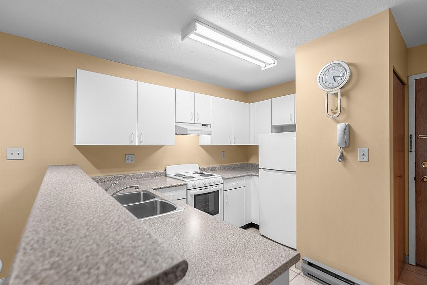 208 2255 Eton Street