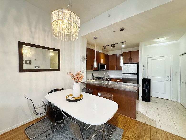 415 3651 Foster Avenue