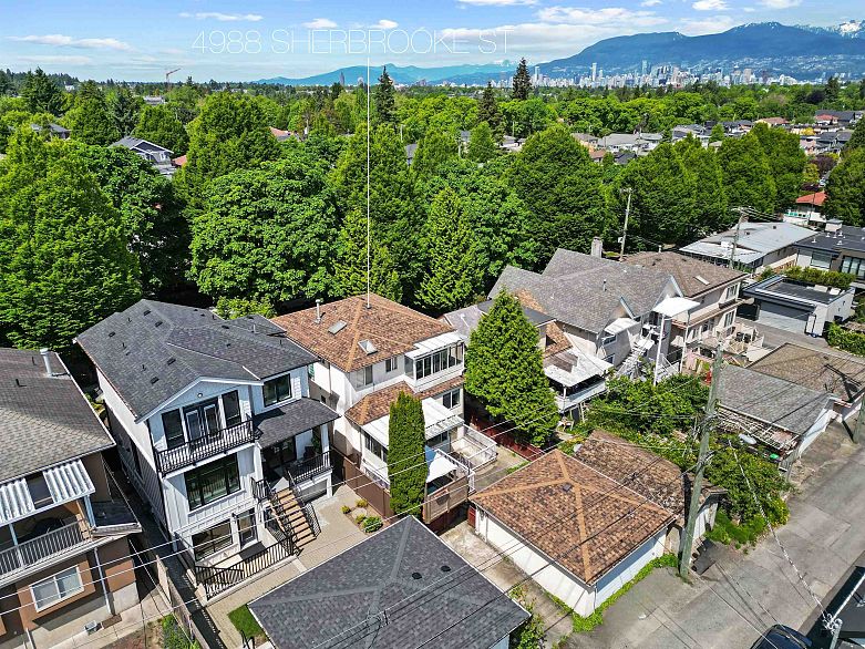4988 Sherbrooke Street