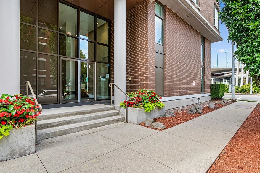 203 1919 Wylie Street