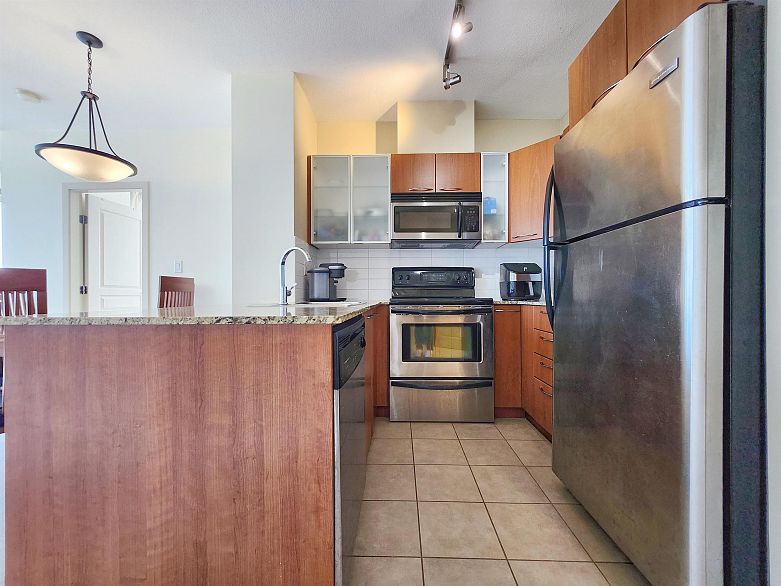 1307 4028 Knight Street