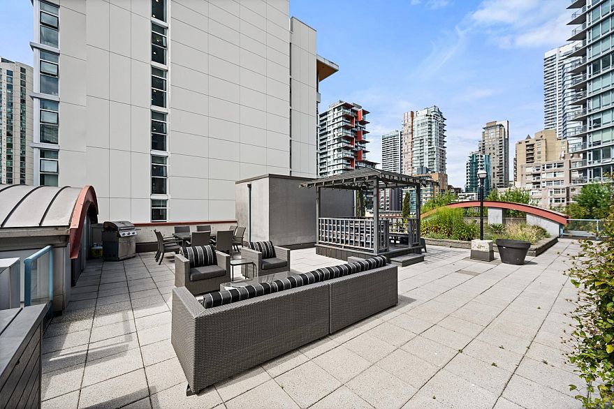 2004 1238 Seymour Street