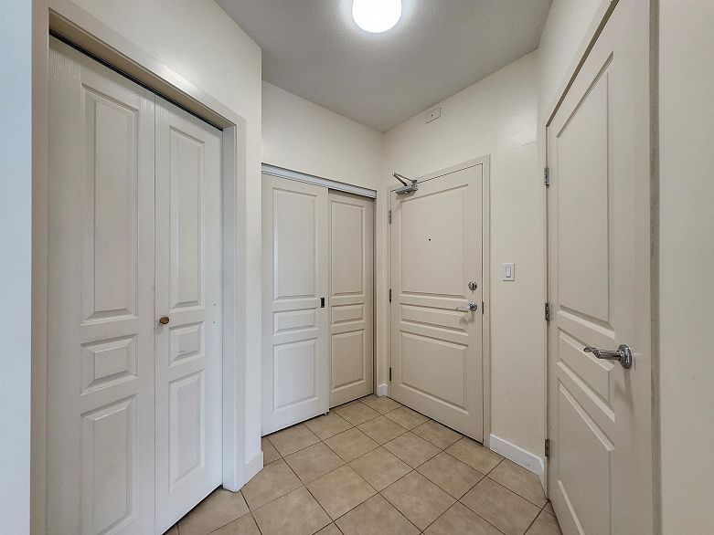 1307 4028 Knight Street