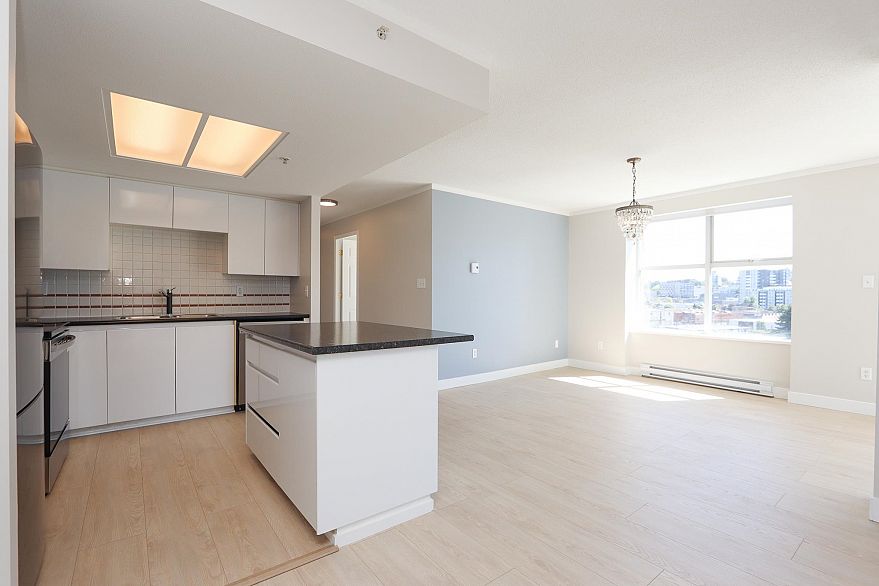 605 1255 Main Street