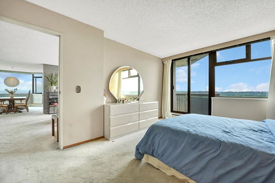 1104 2445 W 3rd Avenue