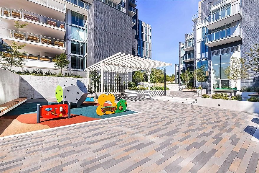 708 7418 Paulson Street