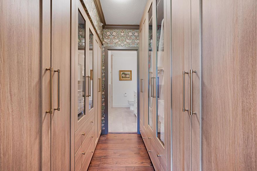 411 2020 E Kent Avenue South