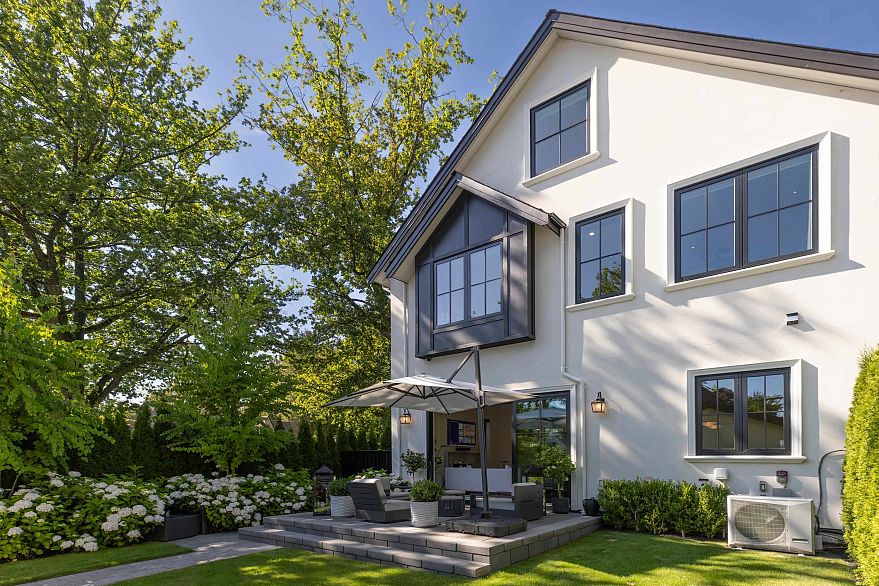 2720 Stephens Street