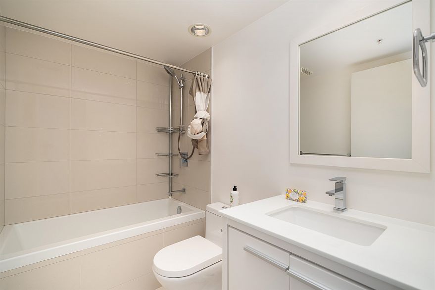 905 1316 W 11th Avenue