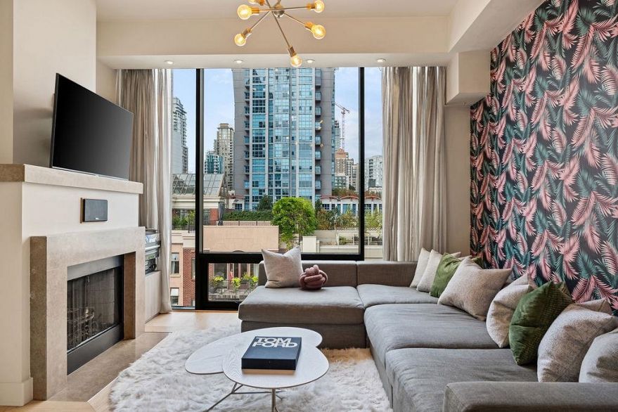 PH 1245 Homer Street