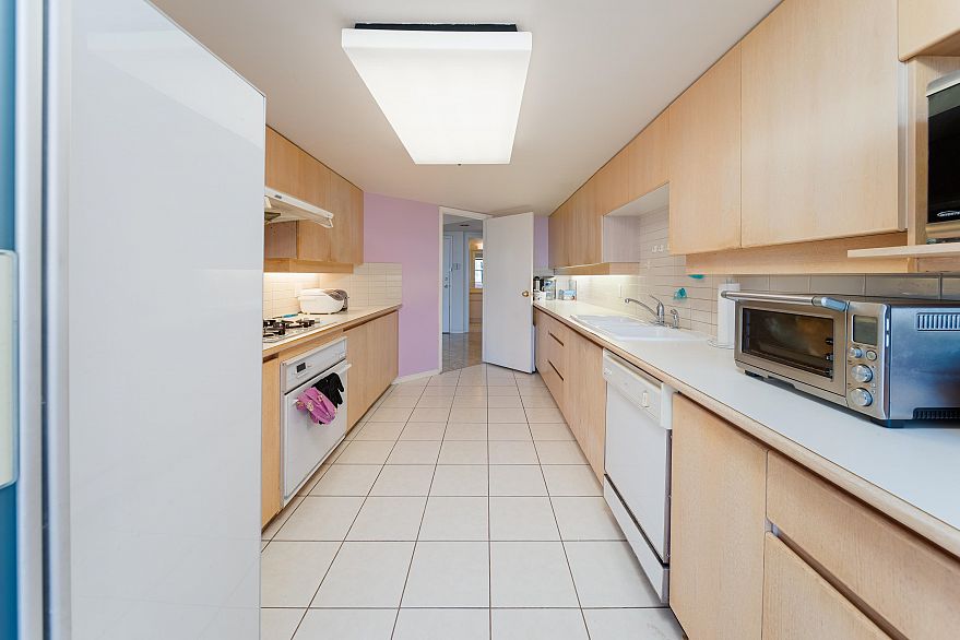 804 518 W 14th Avenue