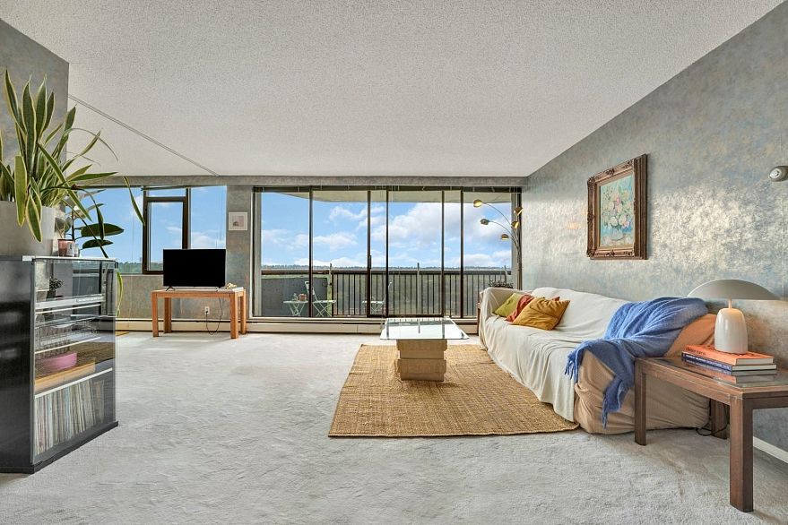 1104 2445 W 3rd Avenue