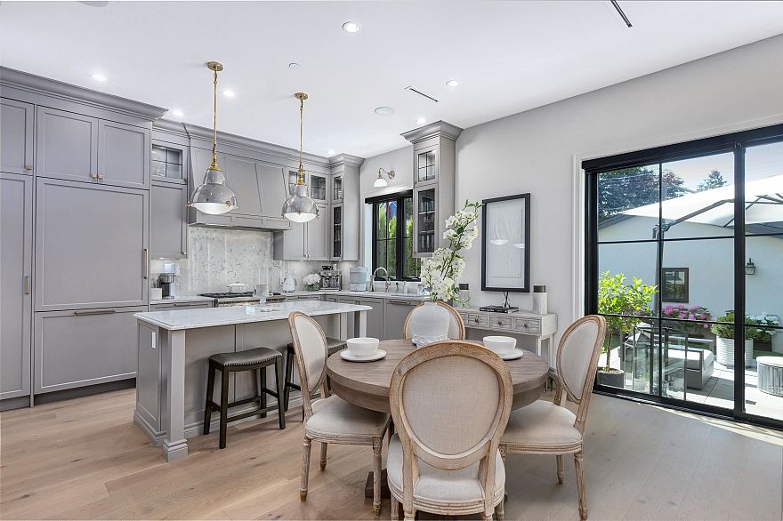 2720 Stephens Street