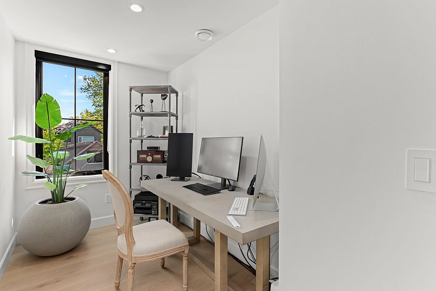 2720 Stephens Street