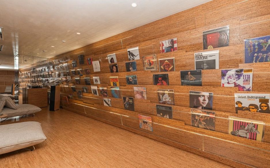 1504 1568 Alberni Street