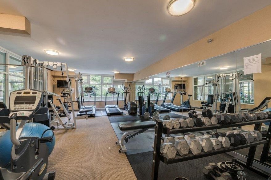 803 120 Milross Avenue