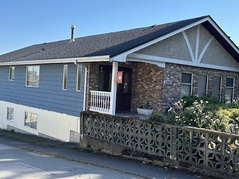 2376 Fraserview Drive
