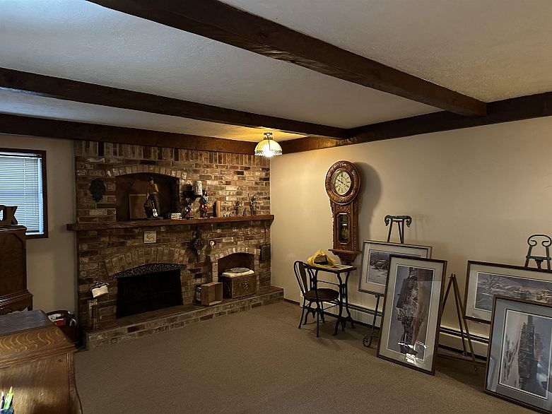 2376 Fraserview Drive