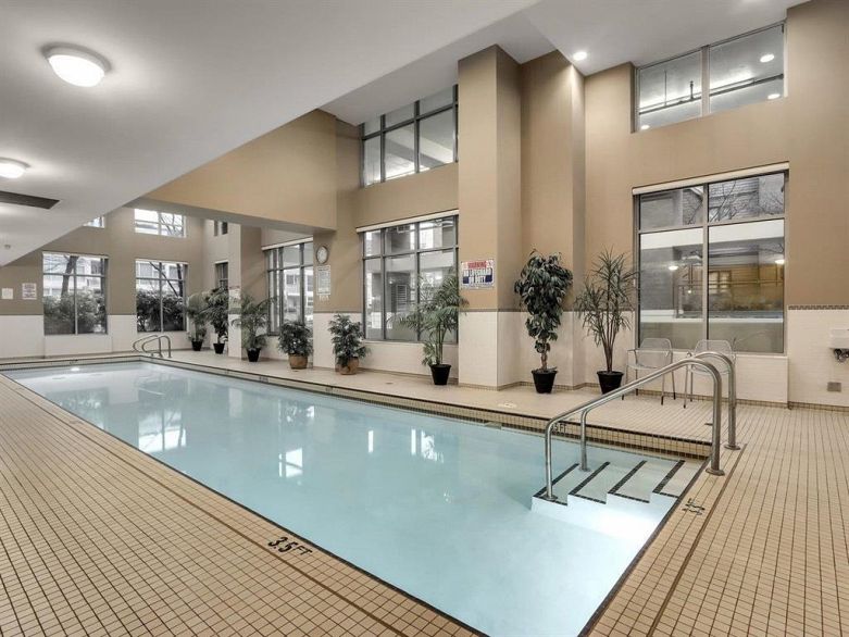 803 120 Milross Avenue