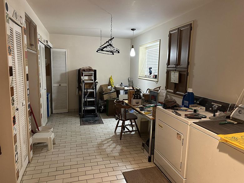 2376 Fraserview Drive