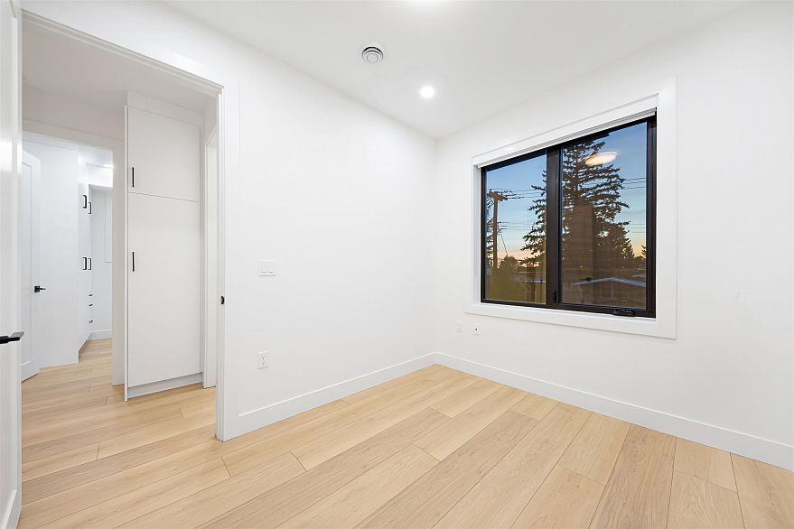 2 5315 Inverness Street