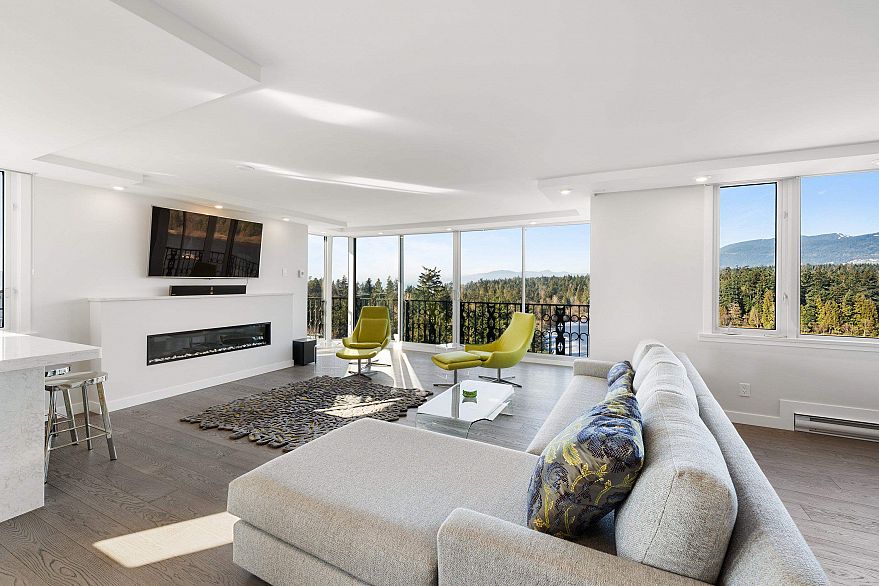 1001 845 Chilco Street