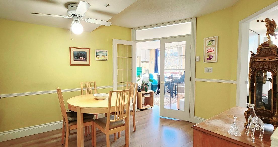 208 811 Helmcken Street