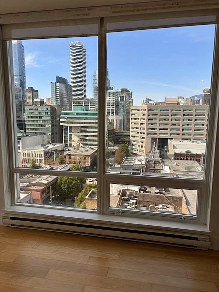 1503 565 Smithe Street