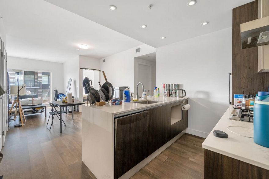 304 488 W 58th Avenue