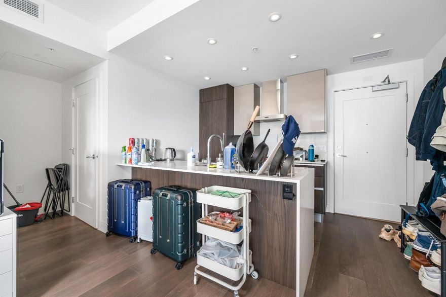 304 488 W 58th Avenue