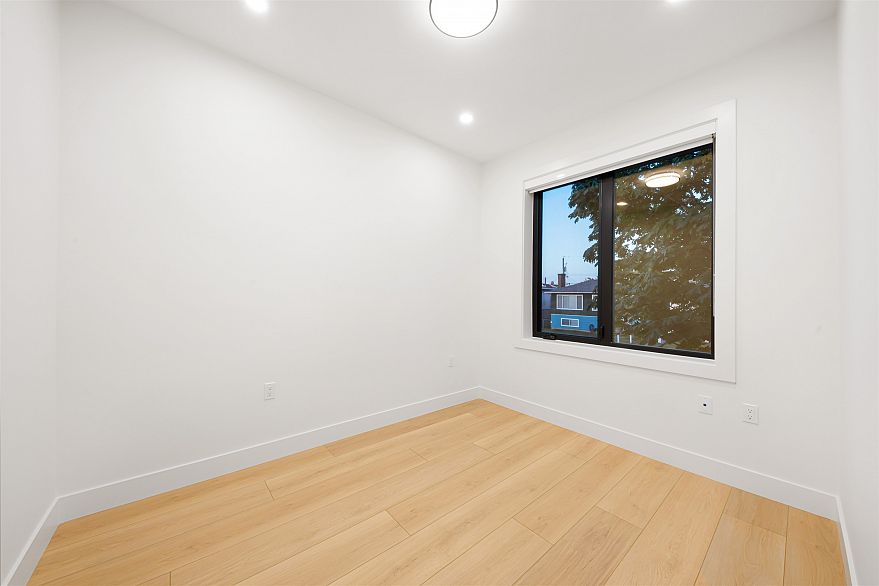 1 5315 Inverness Street