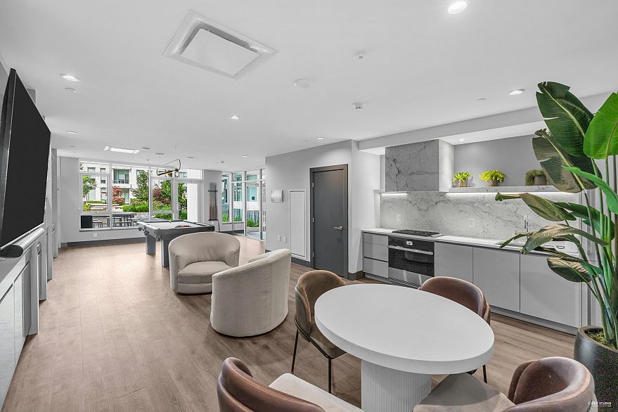 601 3438 Sawmill Crescent