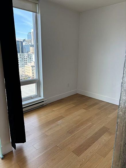 1503 565 Smithe Street