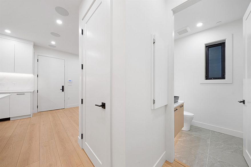 1 5315 Inverness Street