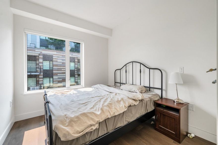 304 488 W 58th Avenue