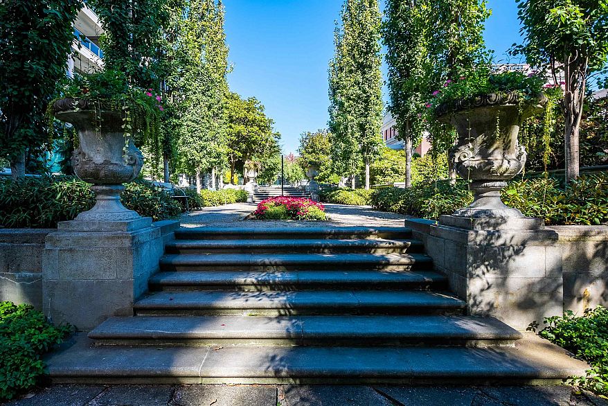 310 1561 W 57 Avenue