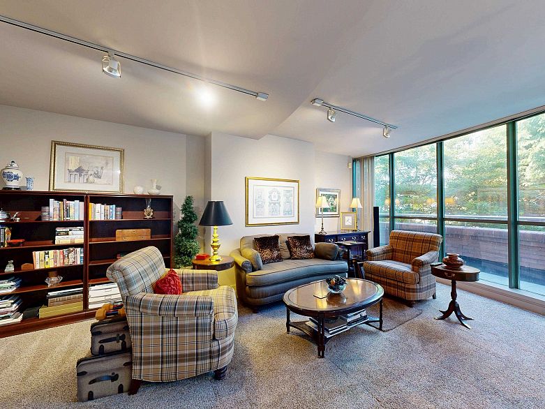 301 1888 Alberni Street